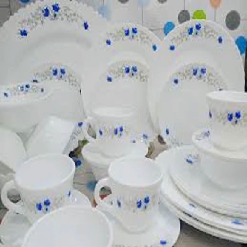 Pyrex Opal Glassware 32 pcs Dinner Set